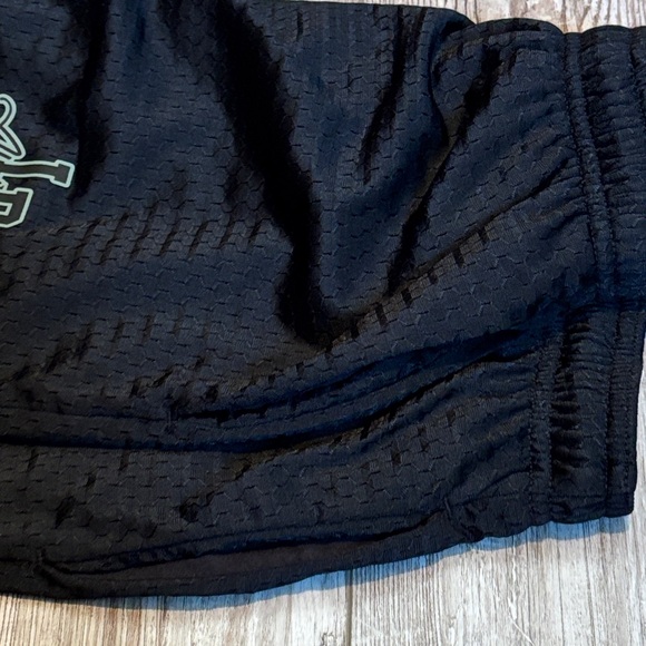 Alphalete Black Signature Mesh Athletic Shorts with Logo -Medium - Picture 9 of 10